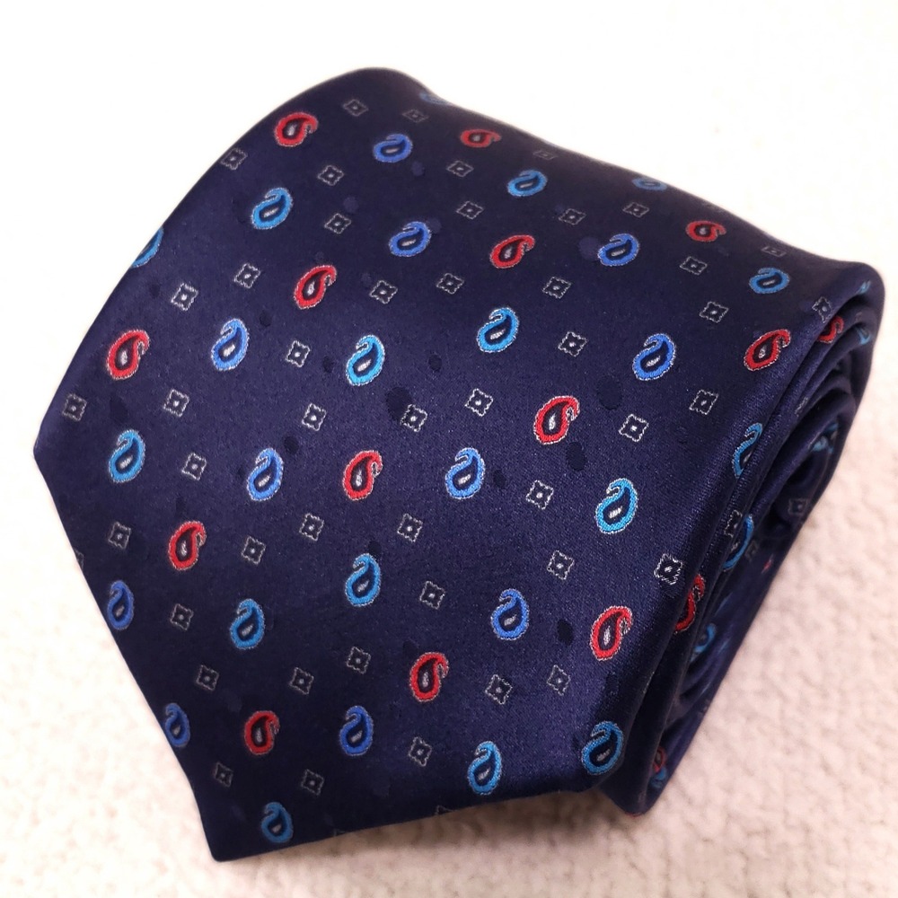 Brioni Necktie Navy Paisley Silk  F07/13172 Handmade Made in Italy Fashion Tie